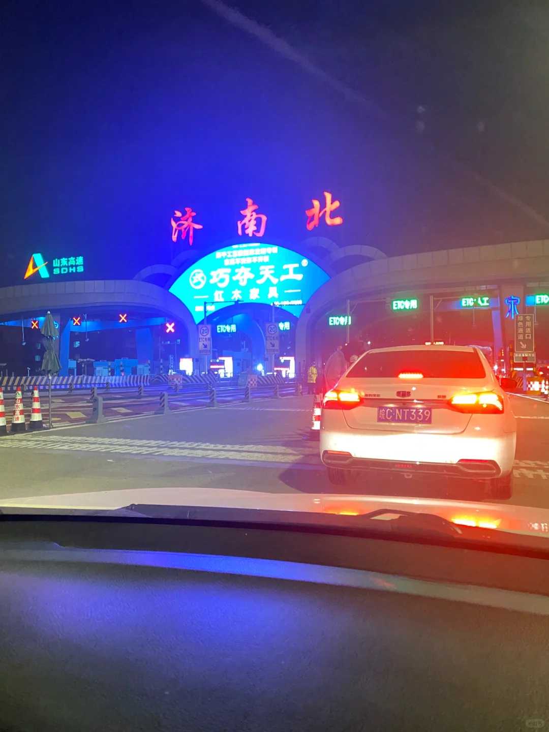 武汉归元寺放生池，武汉代放生，2月放生的日子【放生一万条鱼的功德】